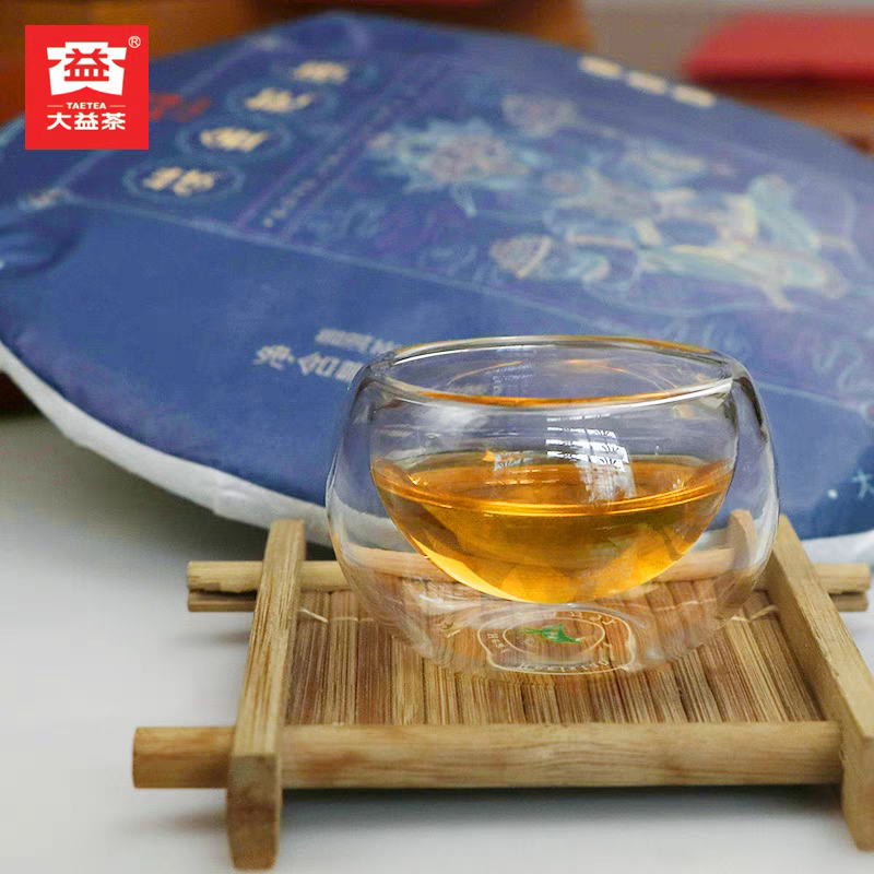 Dayi Pu-erh Tea – 2019 “Gong Jin Pa Yin” Year of the Pig Commemorative Raw Pu-erh Tea Cake – 357 g(12.6 oz)